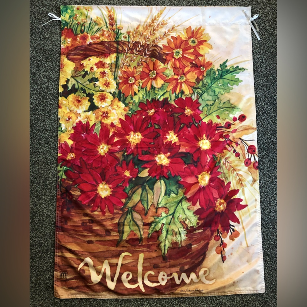 🍁Welcome Fall Mums in Basket Artist Print Full Size Flag